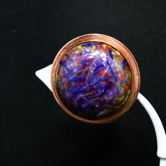 Renoir Matisse Vintage Crackle Lucite Copper Clip Earrings, Designer 1 1/4 Inch - Picture 4 of 10